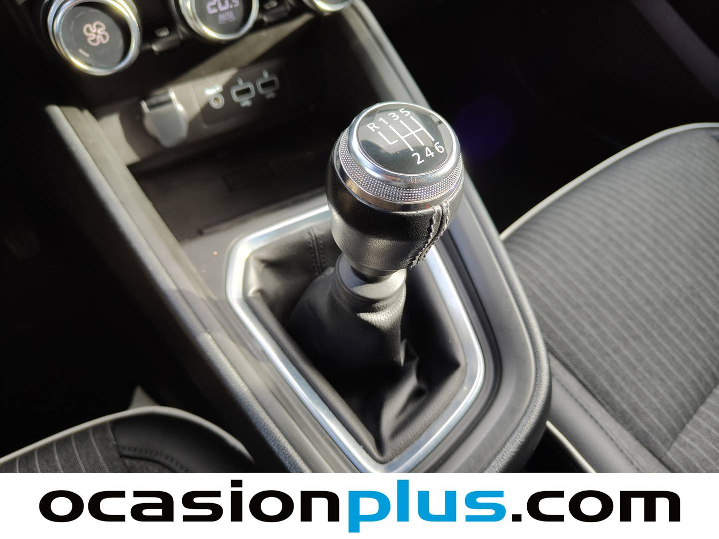 Foto Renault Clio Renault Clio Zen Blue dCi (115 CV)