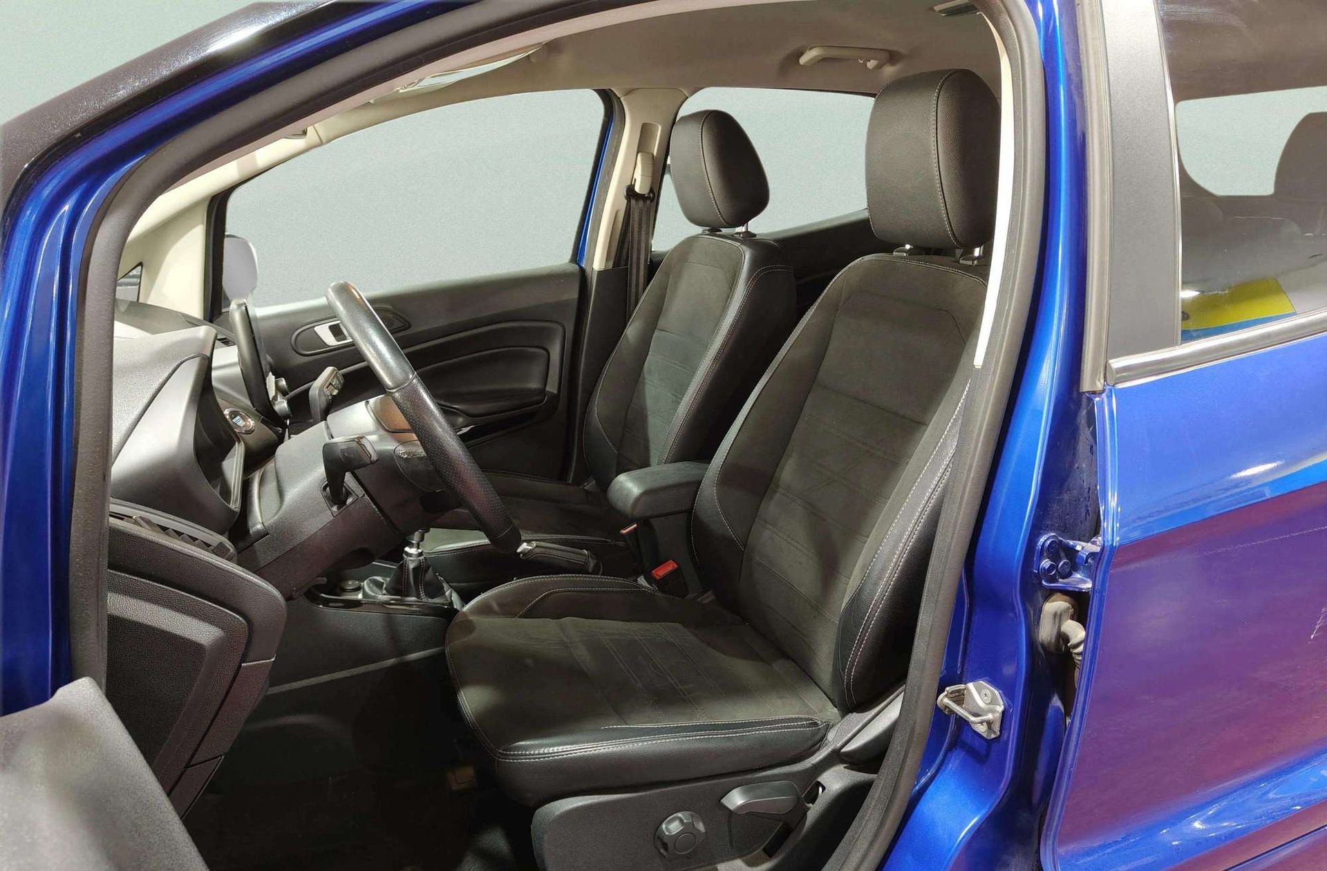 Ford EcoSport 1.0 EcoBoost ST Line Black Edition - foto 13