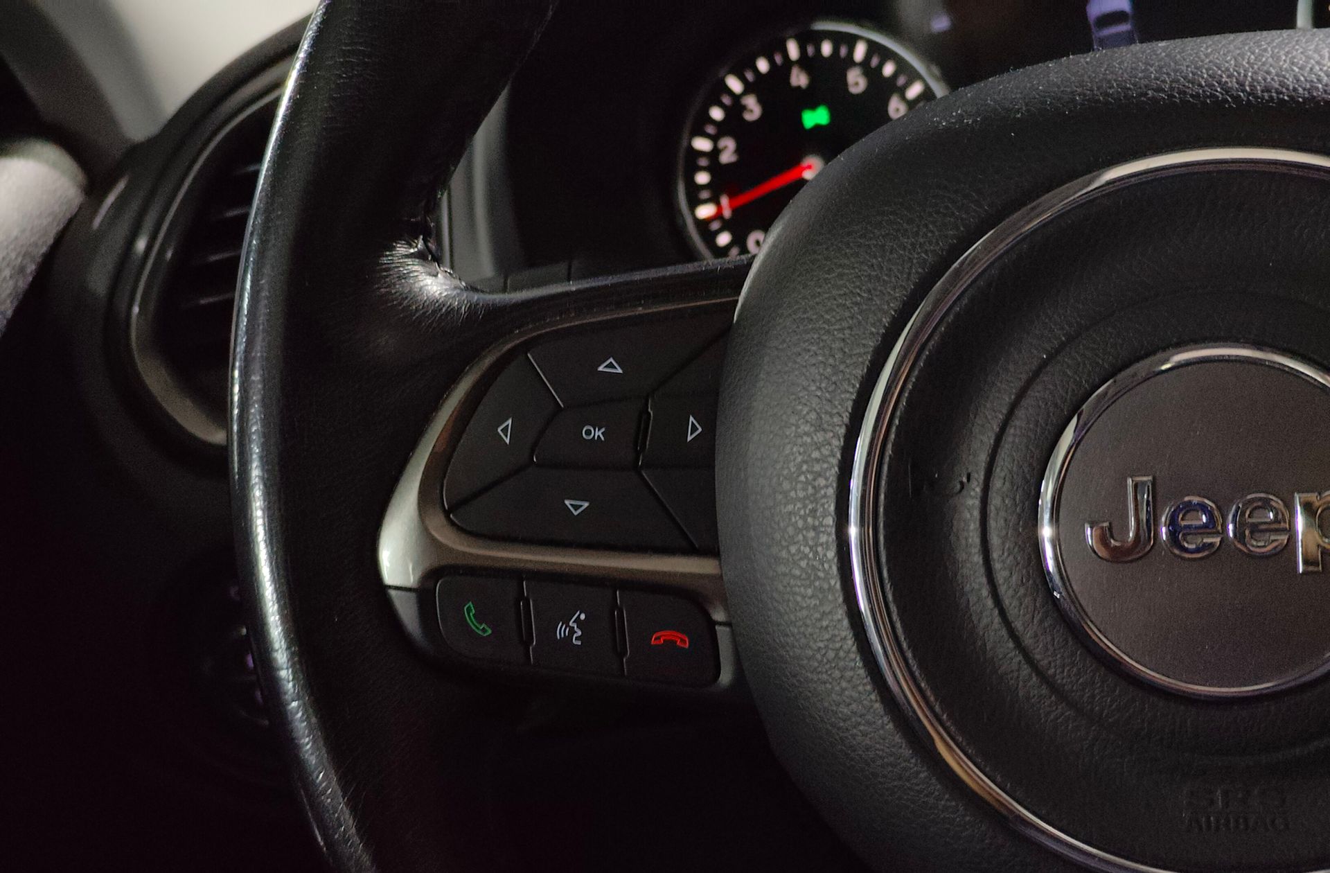 Jeep Renegade 1.4 MultiAir Limited 4x2 - foto 28