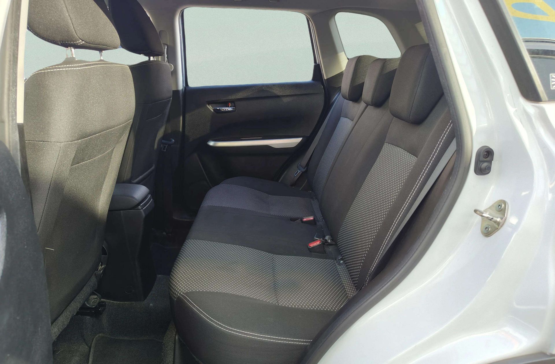 Suzuki Vitara 1.6 Ddis GLE - foto 11