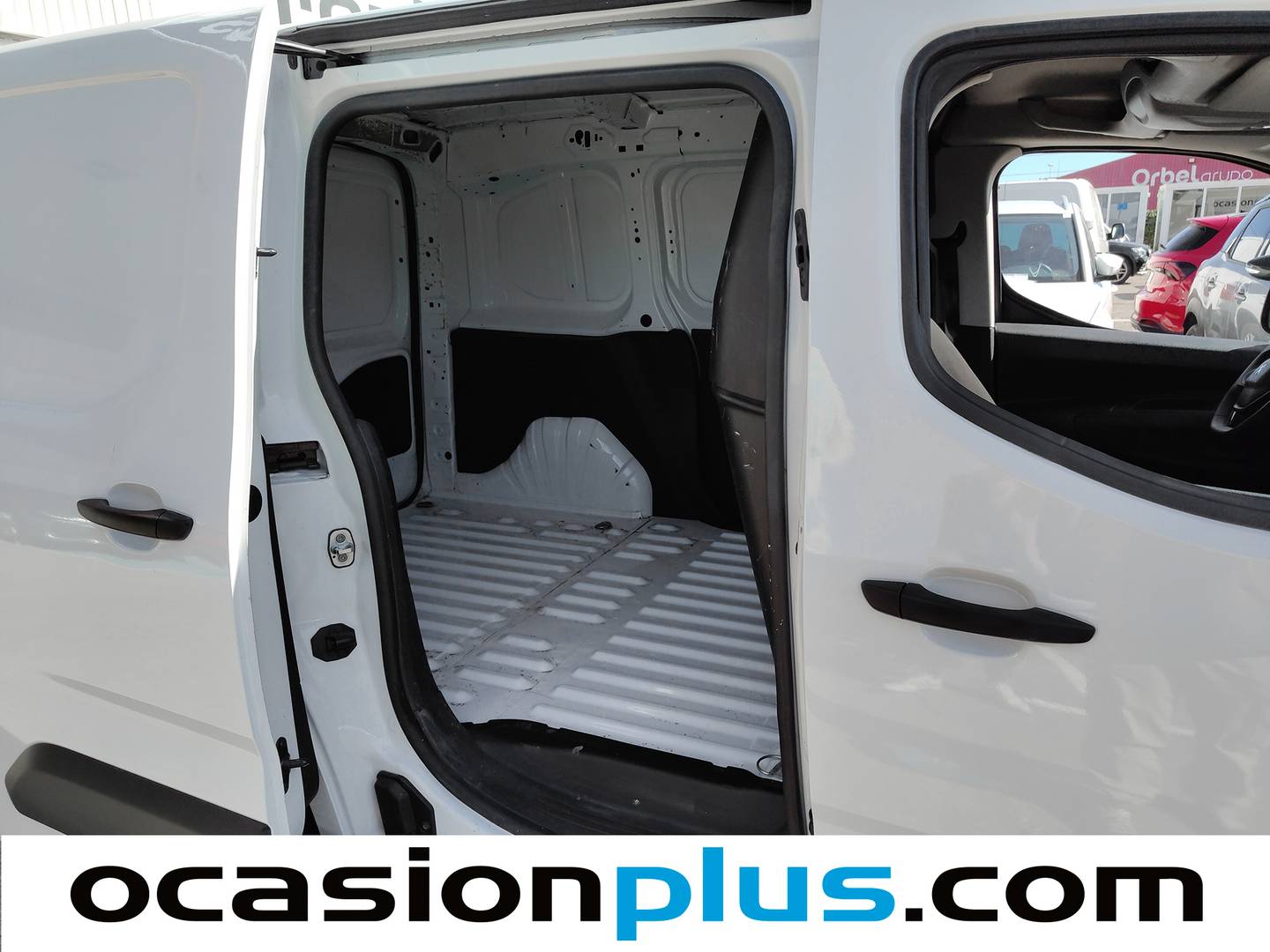 Foto Peugeot Partner Peugeot Partner Furgon BlueHDi 100 Pro Standard 600kg (98 CV)