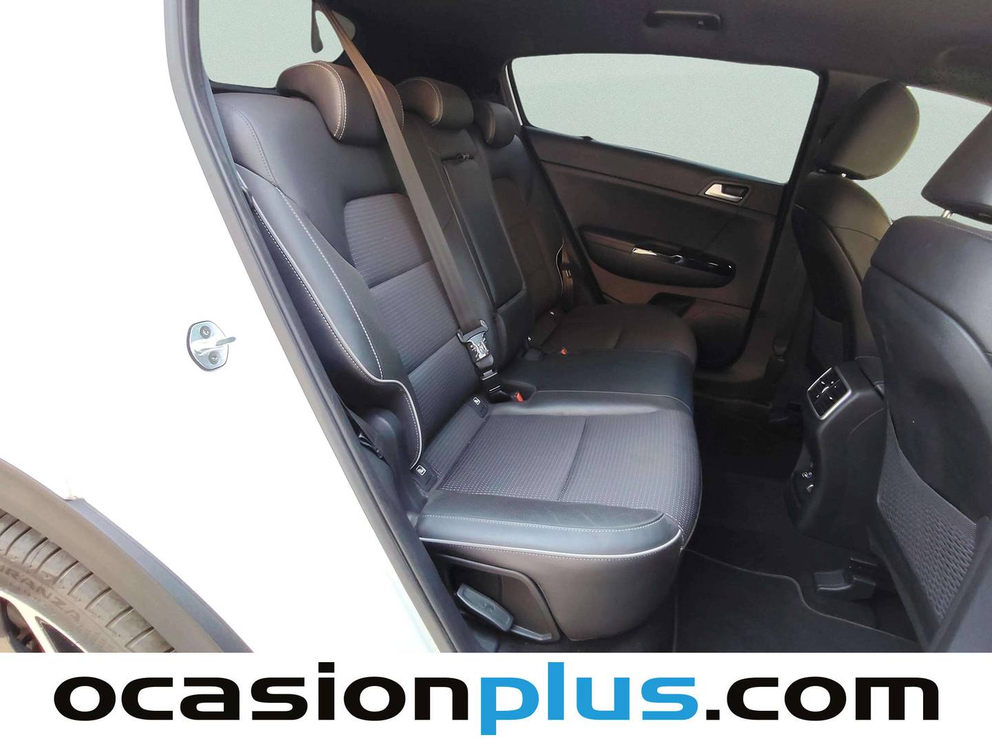 Fotos maletero KIA Sportage KIA Sportage 1.6 MHEV GT Line Essential 4x2 DCT (136 CV)