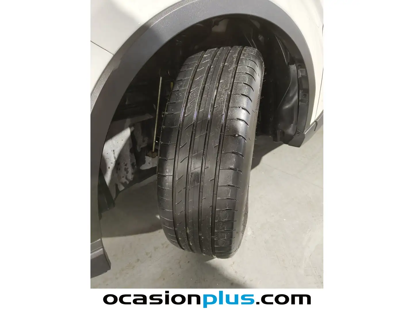 Foto Toyota C-HR Toyota C-HR 1.8 125H Active (122 CV)