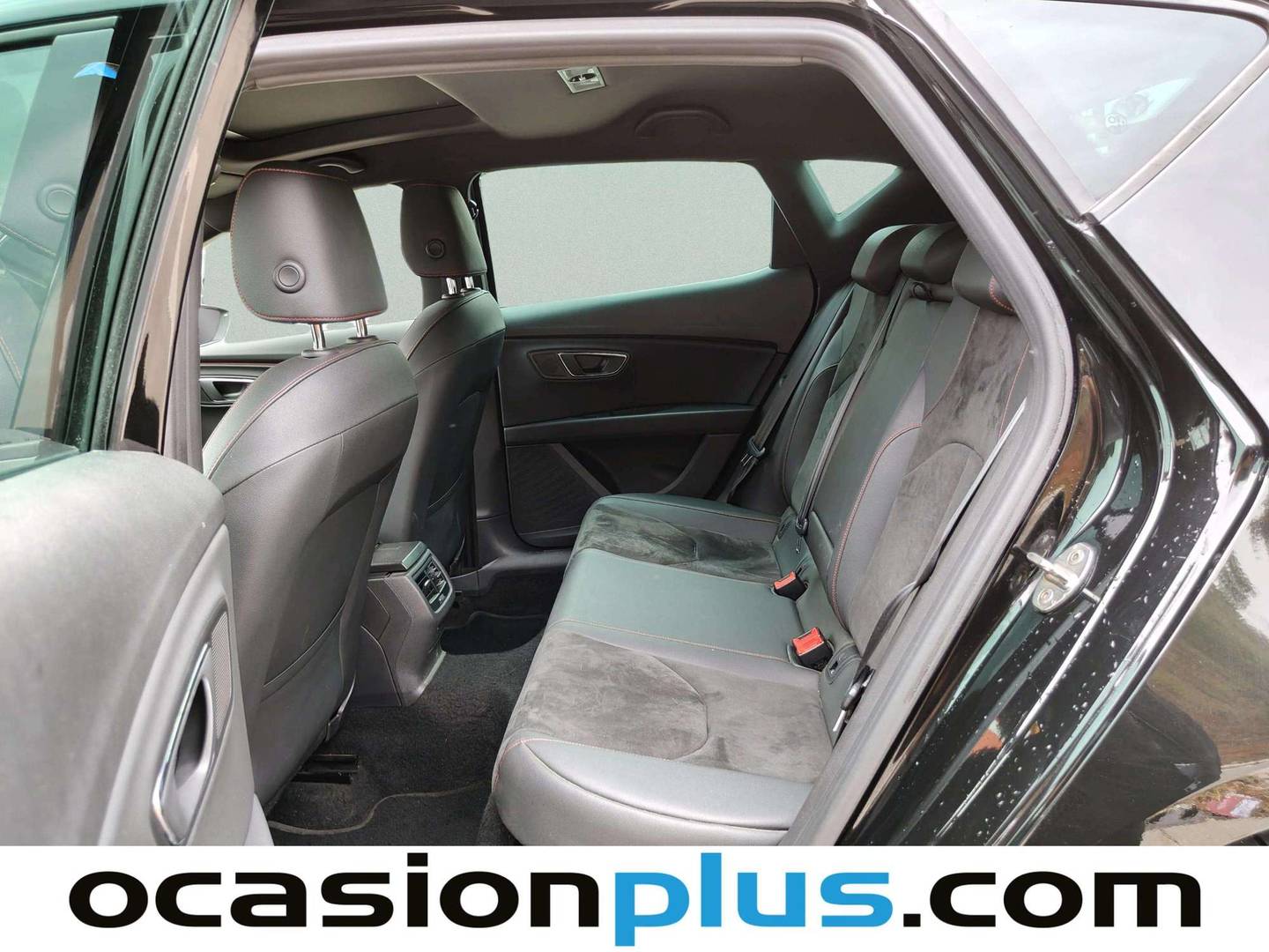 Foto asientos traseros Seat León Seat León 2.0 TDI S&S FR Fast Edition Plus DSG (150 CV)