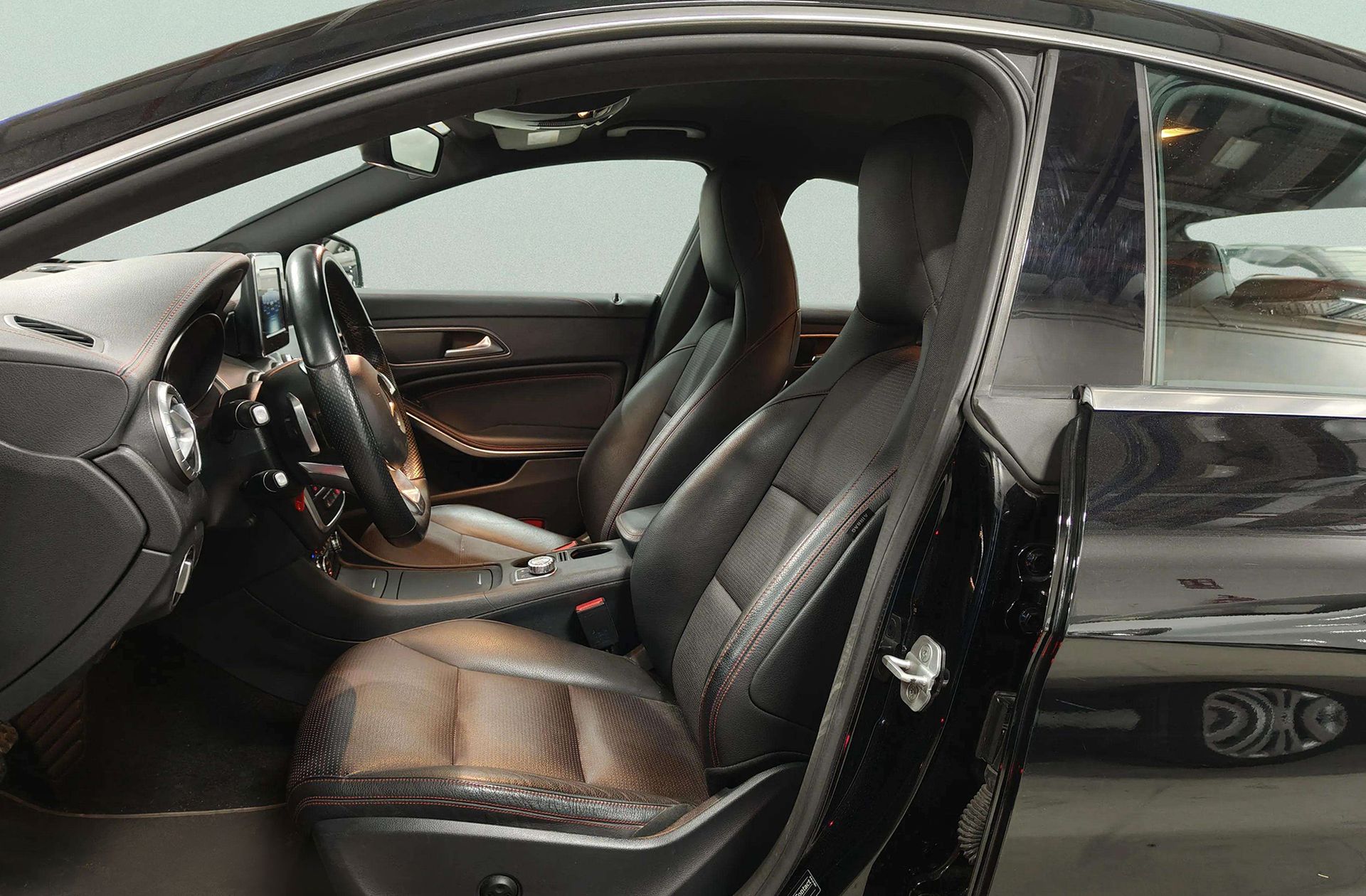 Mercedes-Benz CLA 250 Pack AMG - foto 11