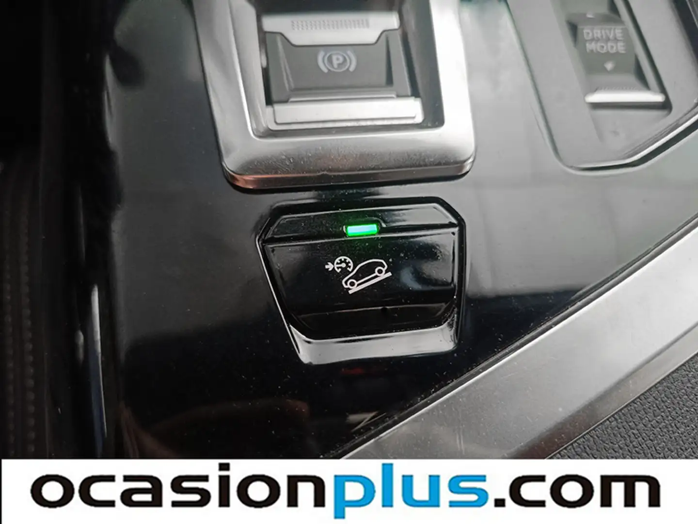 Foto Peugeot 3008 Hybrid Peugeot 3008 Hybrid 300 GT e-EAT8 Auto (300 CV)