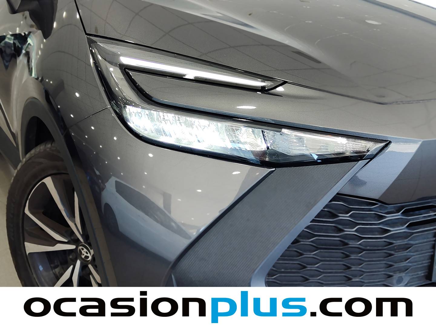 Paquetes del Toyota C-HR Toyota C-HR 140H Advance (140 CV)