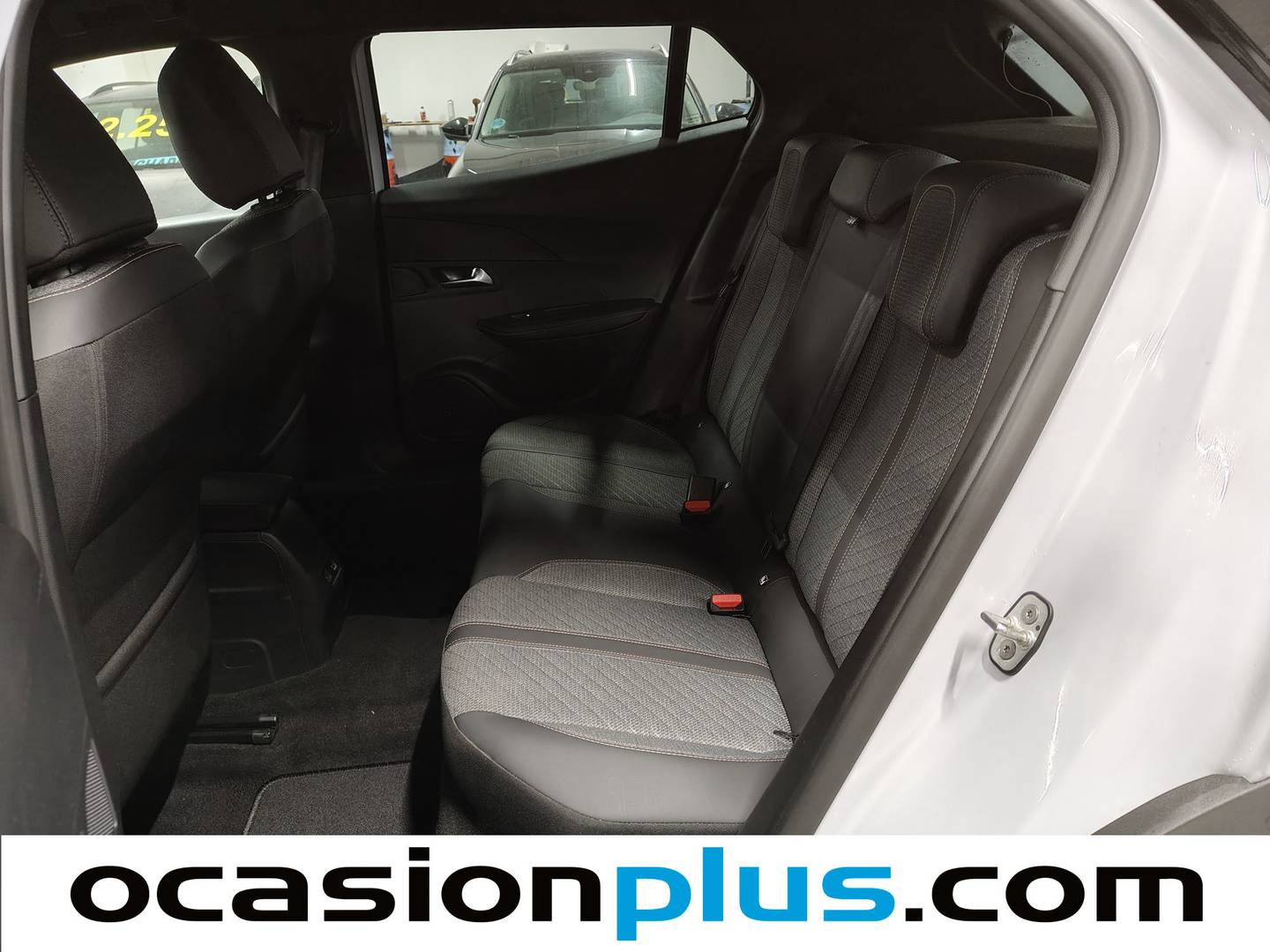 Foto Peugeot 2008 Peugeot 2008 PureTech 100 S&S Allure (100 CV)