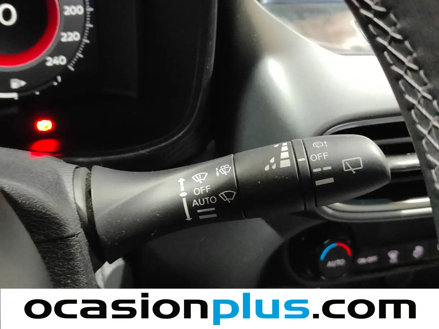 Foto Nissan JUKE Nissan Juke DIG-T N-Connecta 4x2 (114 CV)