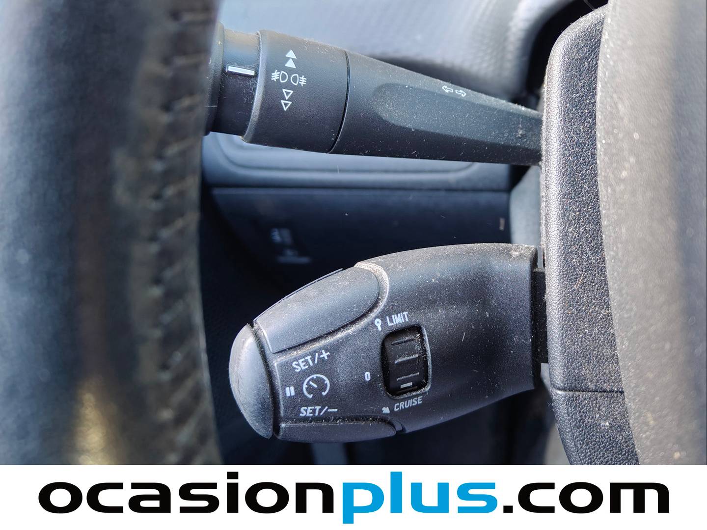 Equipamiento del Peugeot 2008 Peugeot 2008 BlueHDi 100 S&S Active (100 CV)