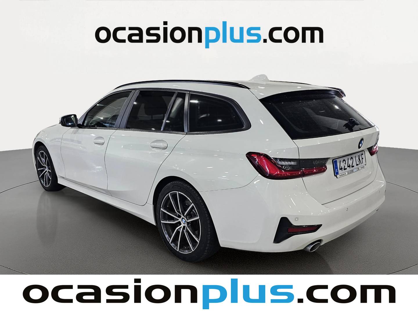 Foto trasera BMW Serie 3 BMW Serie 3 318d Touring  (150 CV) derecha