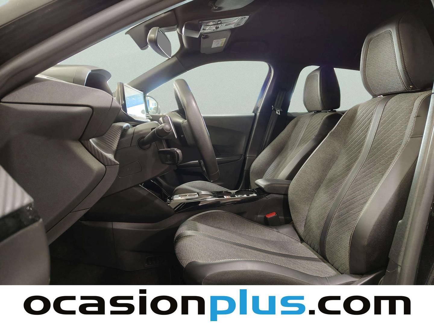 Foto asientos delanteros Peugeot 2008 Peugeot 2008 Allure Hybrid eDCS6 (145 CV)