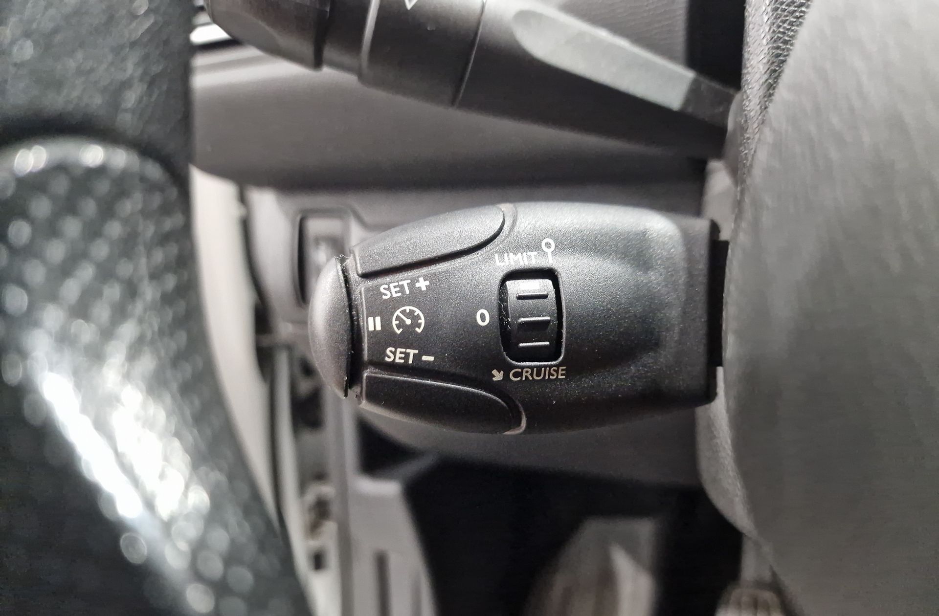 Peugeot 308 1.6 HDi FAP Access - foto 20