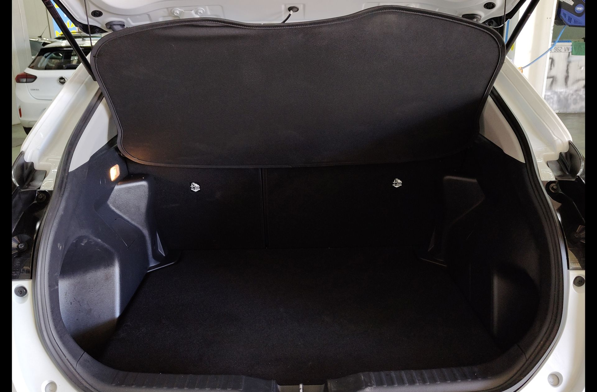 Toyota Yaris Cross 120H Business Plus - foto 14
