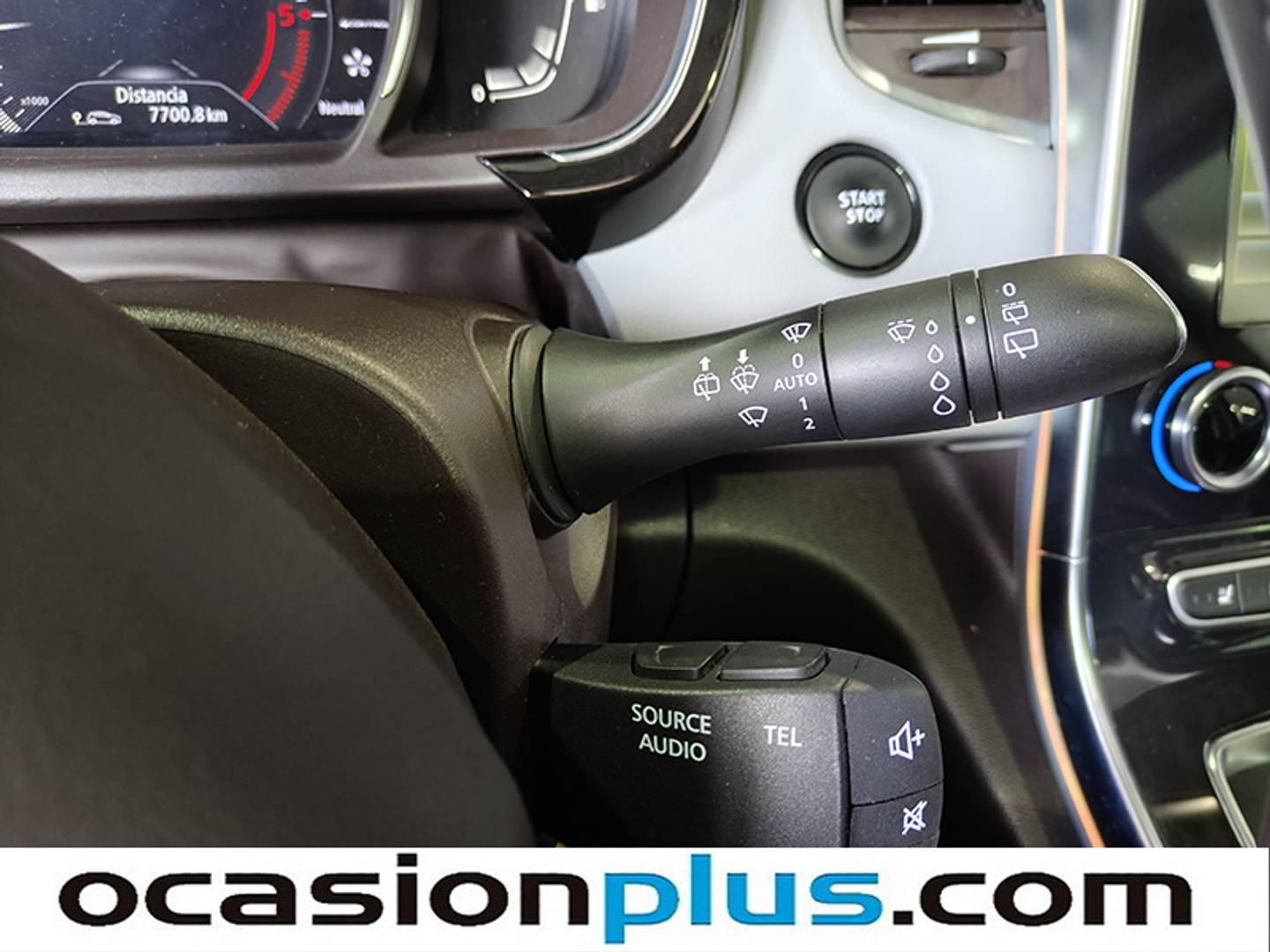 Foto Renault Espace Renault Espace Initiale Paris Blue dCi (200 CV) EDC 7 Plazas