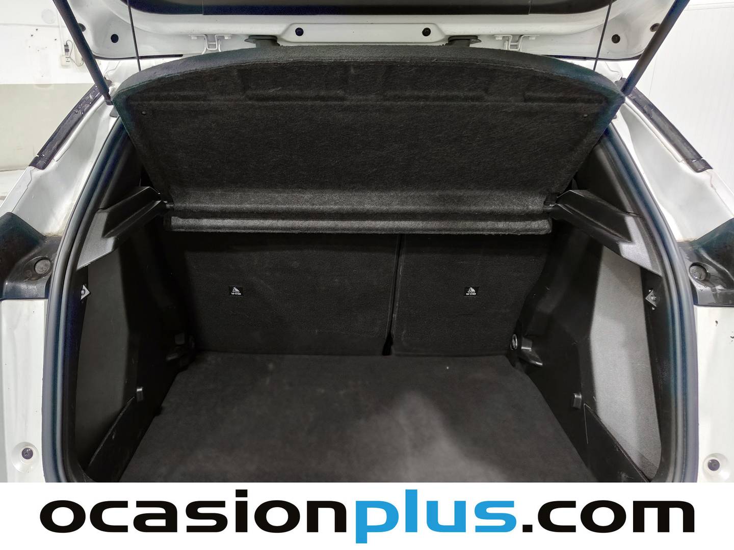 Foto Peugeot 2008 Peugeot 2008 PureTech 130 S&S Allure Pack (130 CV)