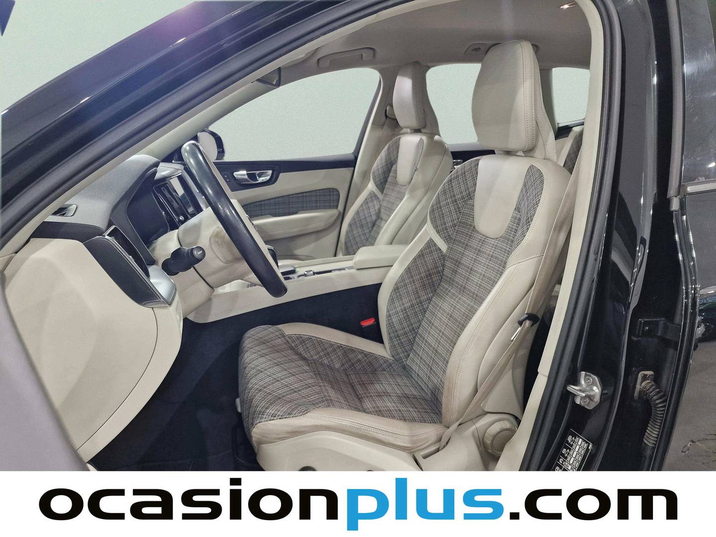 Foto asientos delanteros Volvo XC60 Volvo XC60 D3 Momentum (150 CV)
