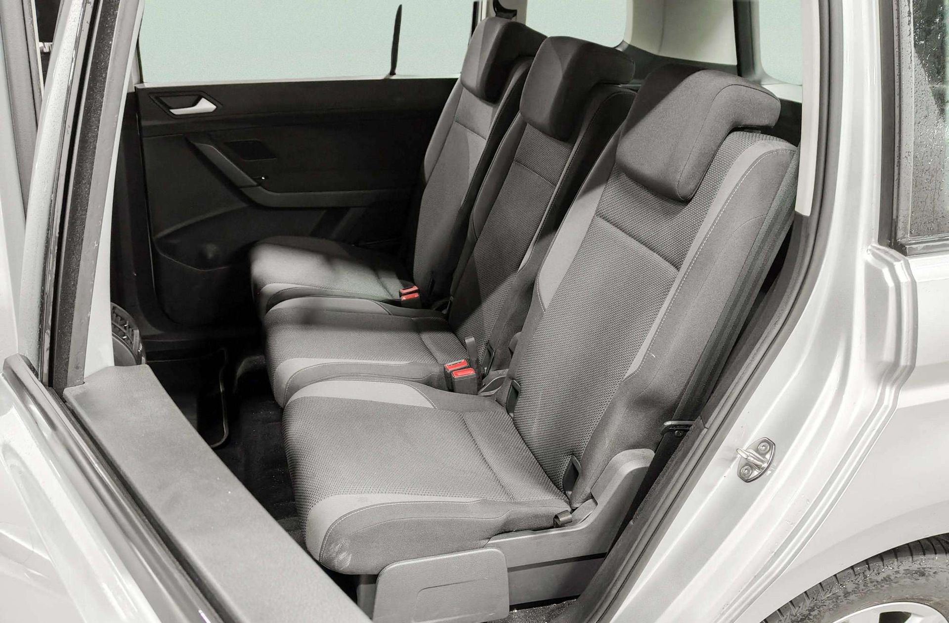 Volkswagen Touran Business Navi 1.5 TSI DSG - foto 11