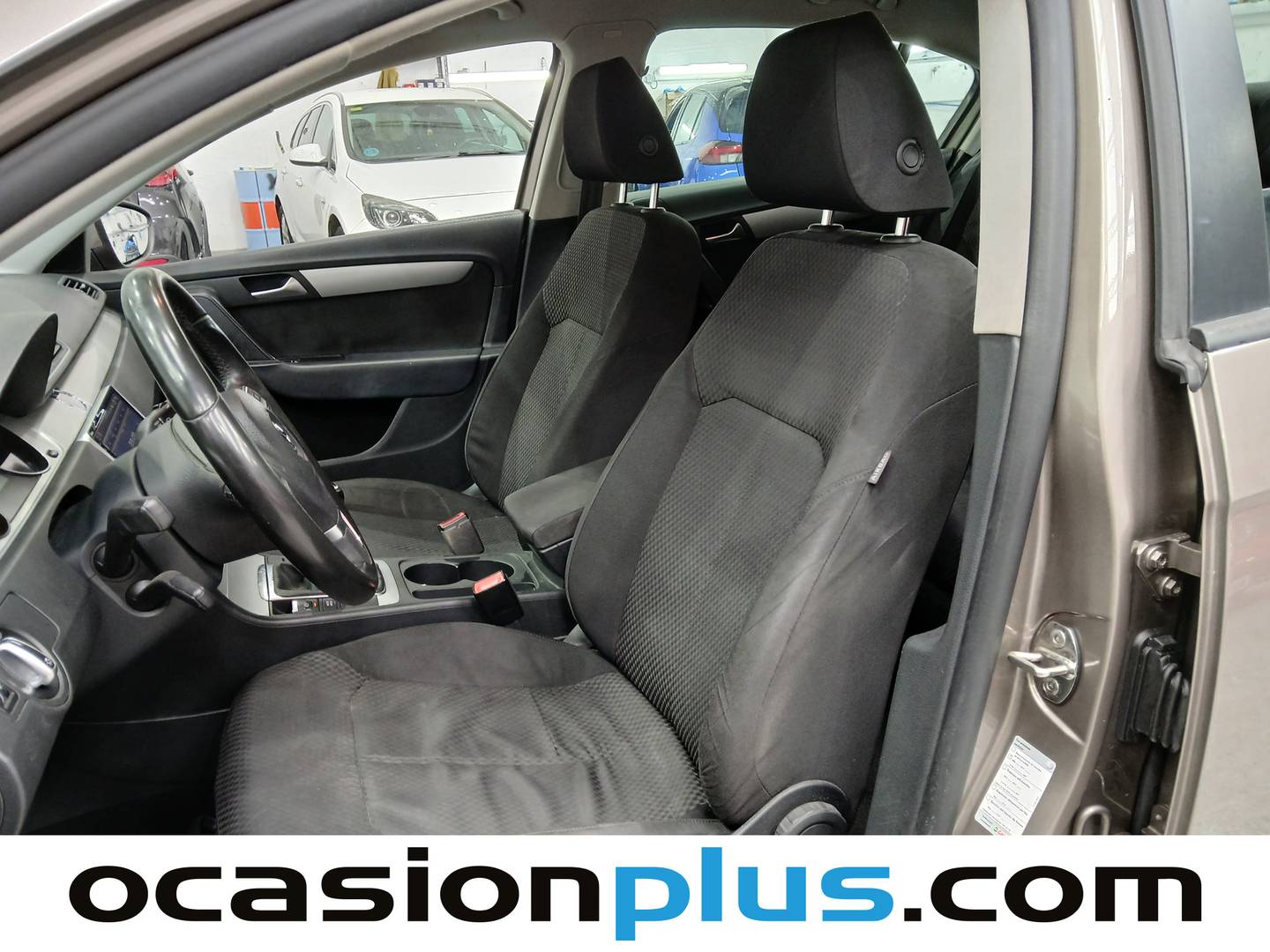 Foto asientos delanteros Volkswagen Passat Volkswagen Passat Edition 1.6 TDI BMT (105 CV)