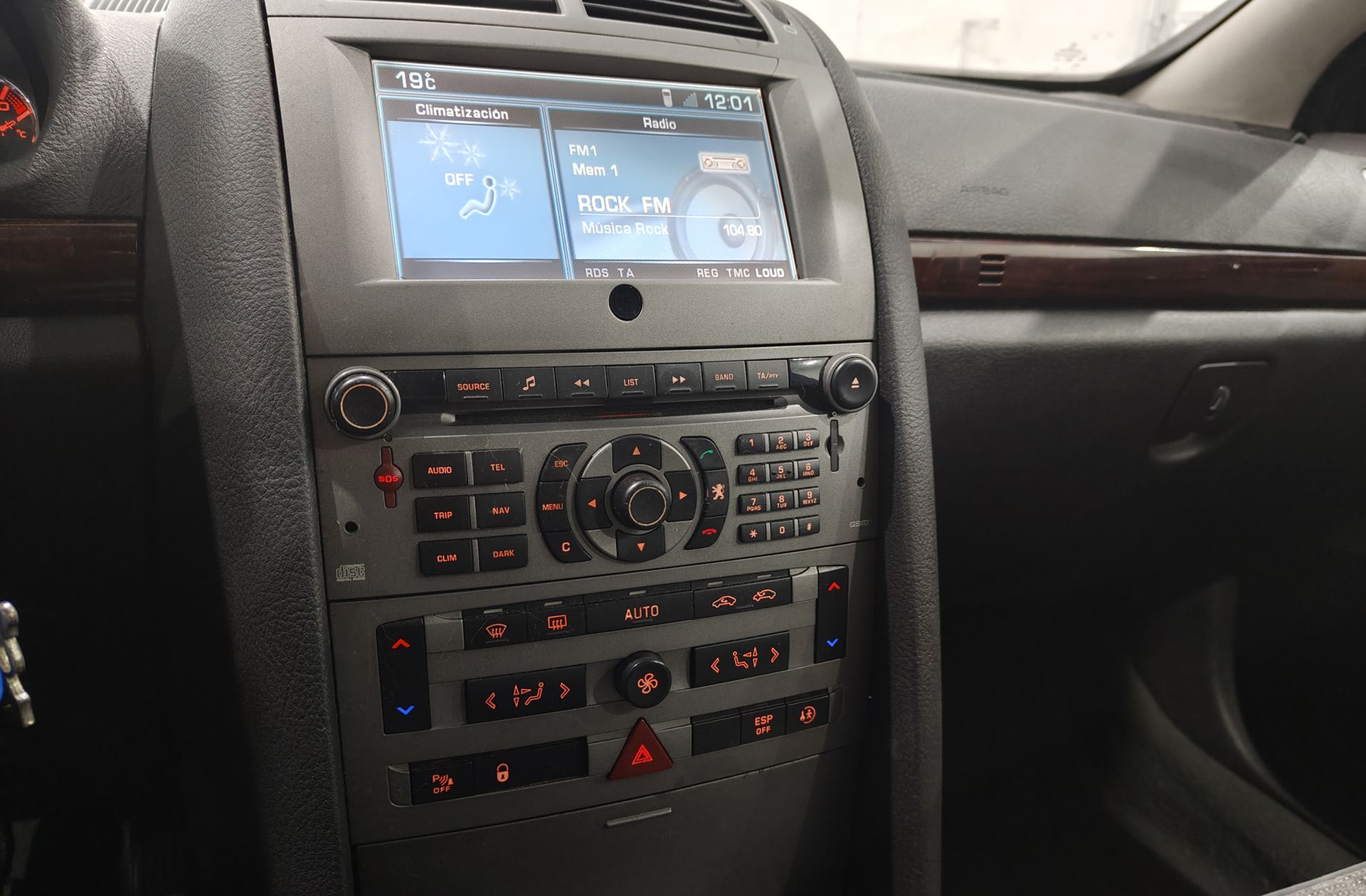 Peugeot 407 HDi 136 ST Confort Pack - foto 21