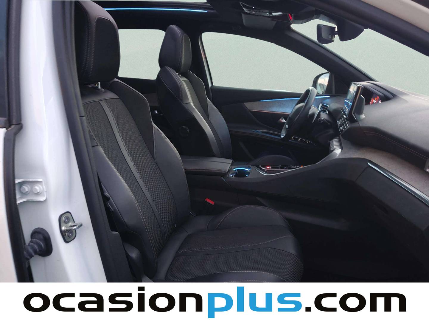 Foto Peugeot 3008 Peugeot 3008 PureTech 130 S&S GT EAT8 (130 CV)