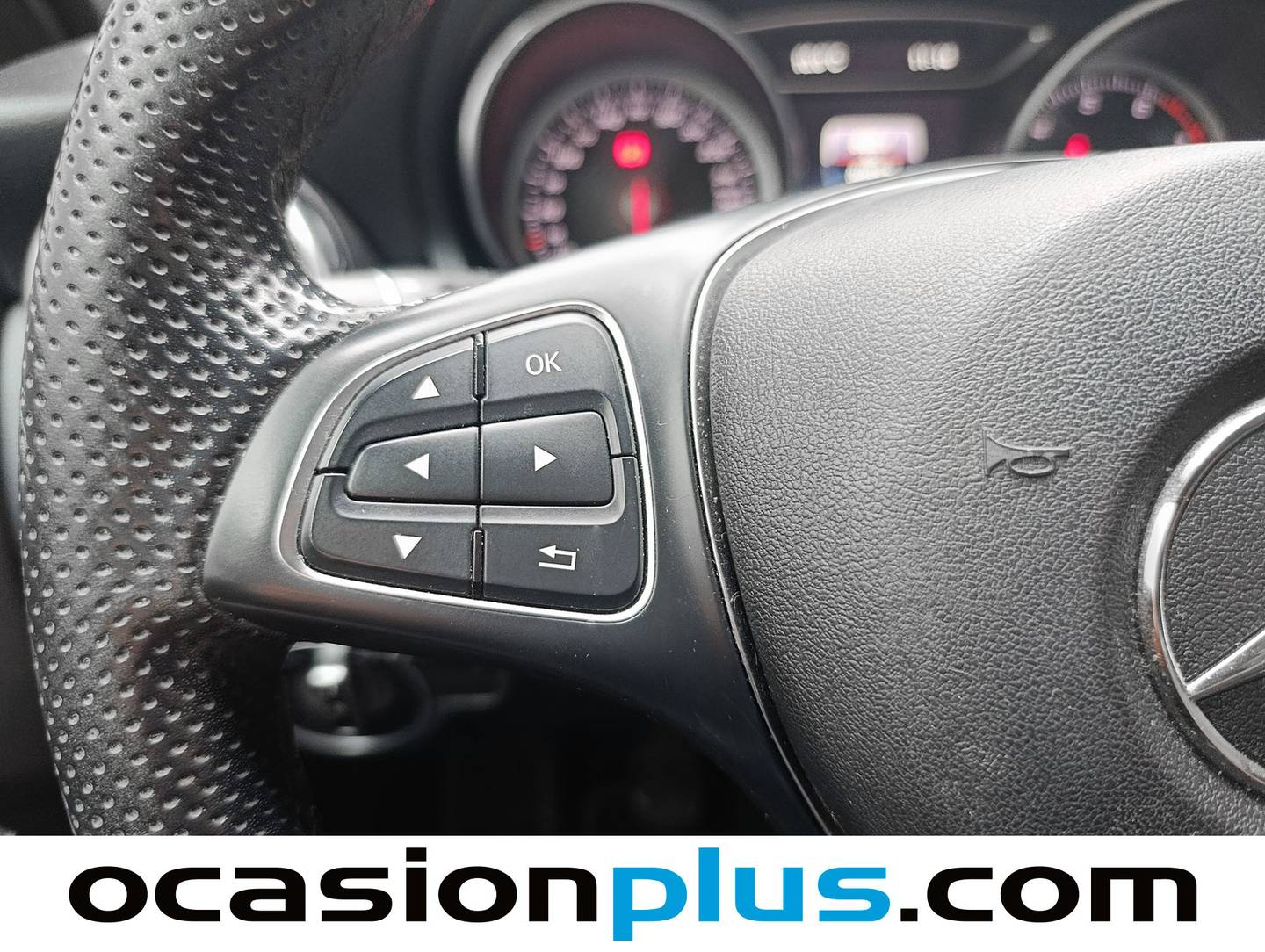 Mercedes GLA Mercedes-Benz GLA 180 (122 CV) 122cv