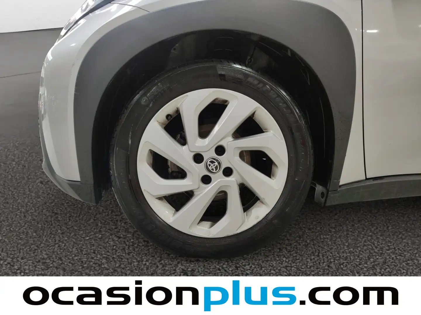 Foto Toyota Aygo X Cross Toyota Aygo X Cross 1.0 VVT-I Play  (72 CV)