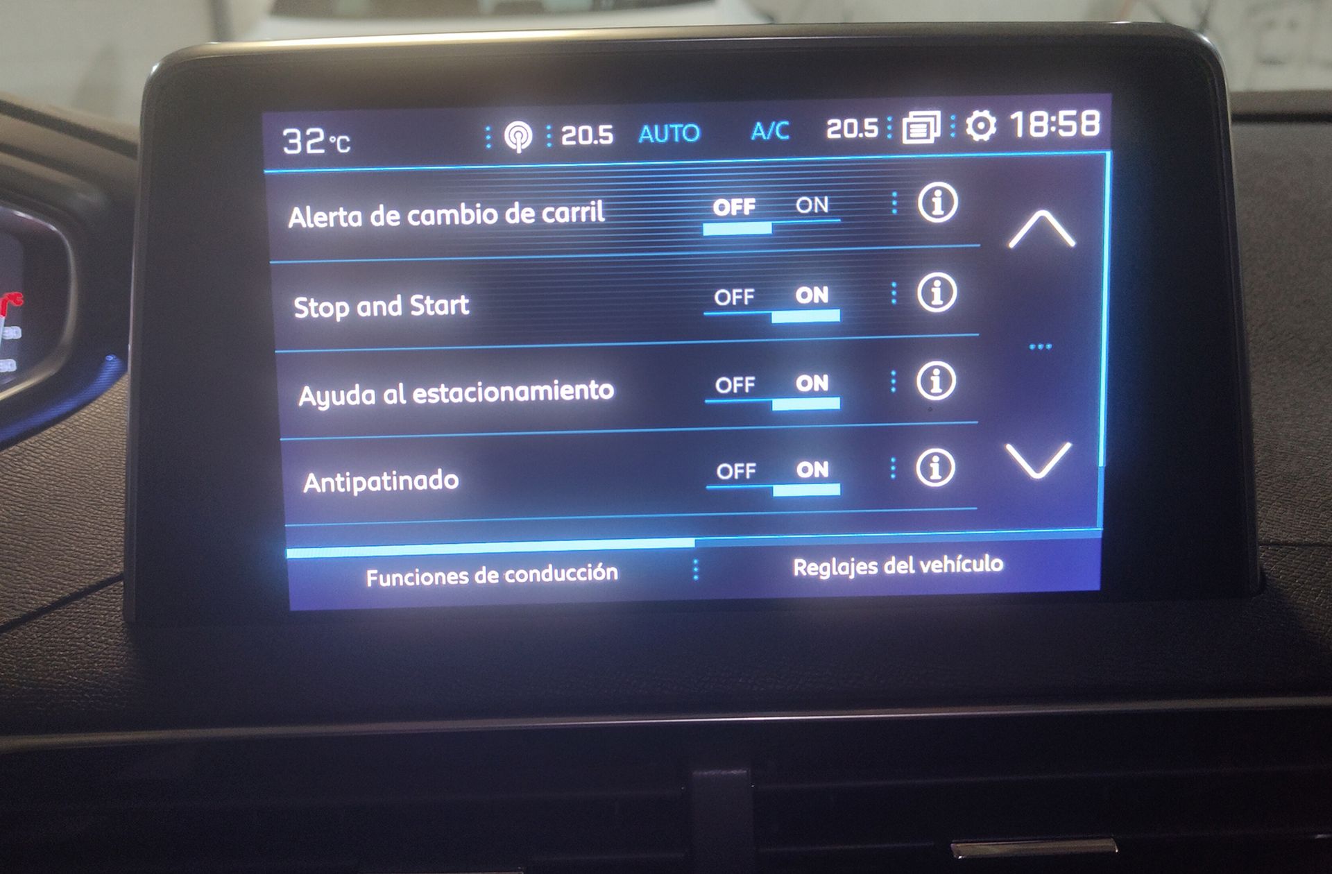 Peugeot 3008 PureTech 130 Allure - foto 10