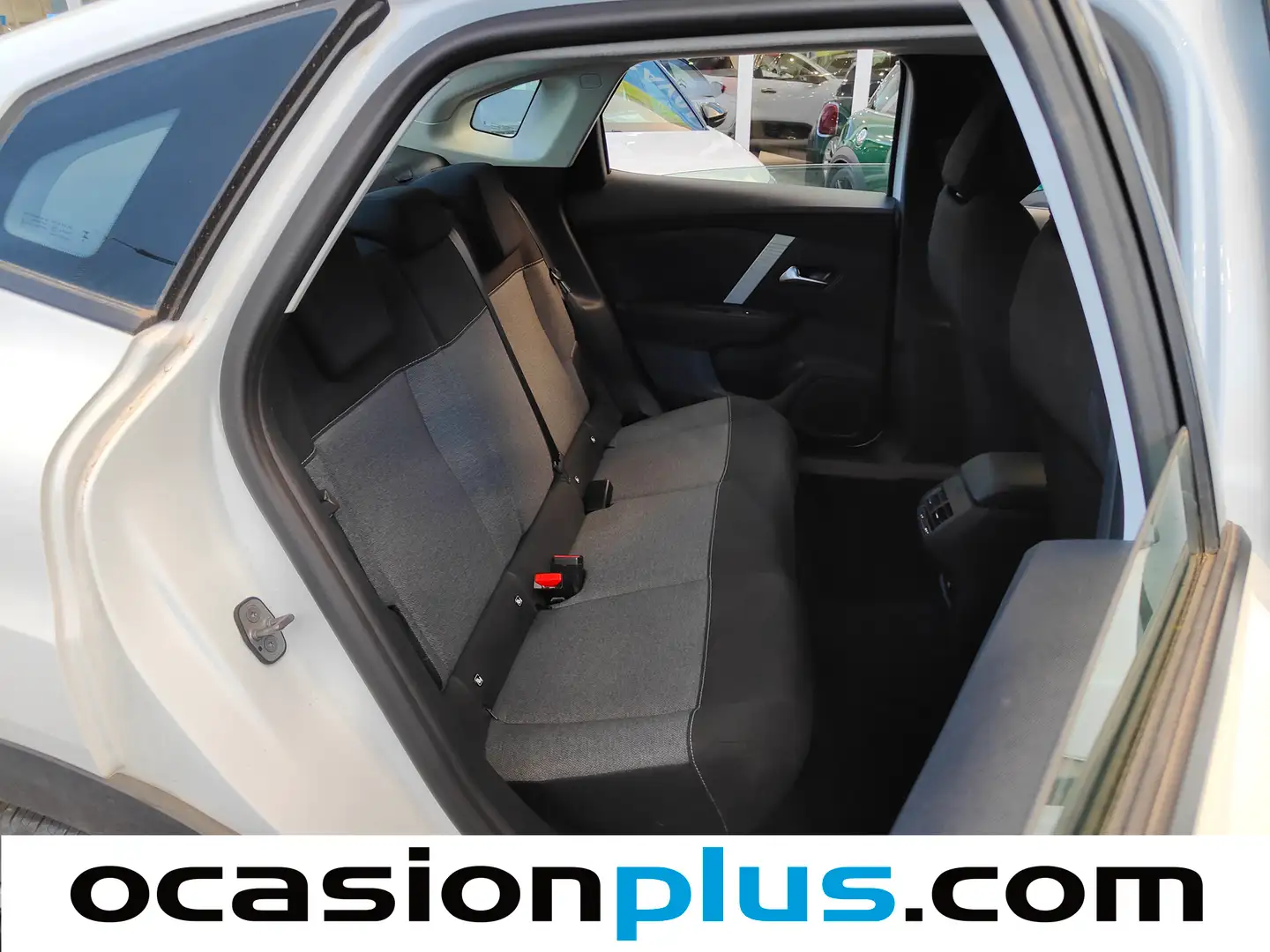 Foto Citroën C4 X Citroen C4 X PureTech 100 S&S 6v You  (102 CV)