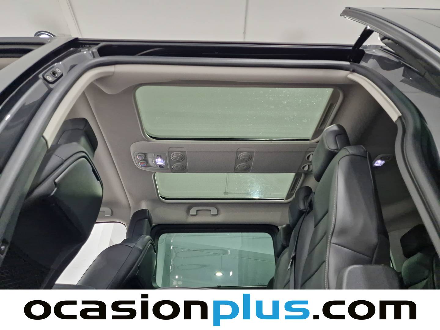 Extras y acabados del Peugeot Traveller Peugeot Traveller BlueHDi 180 Business VIP Standard EAT8 (180 CV) 8 Plazas