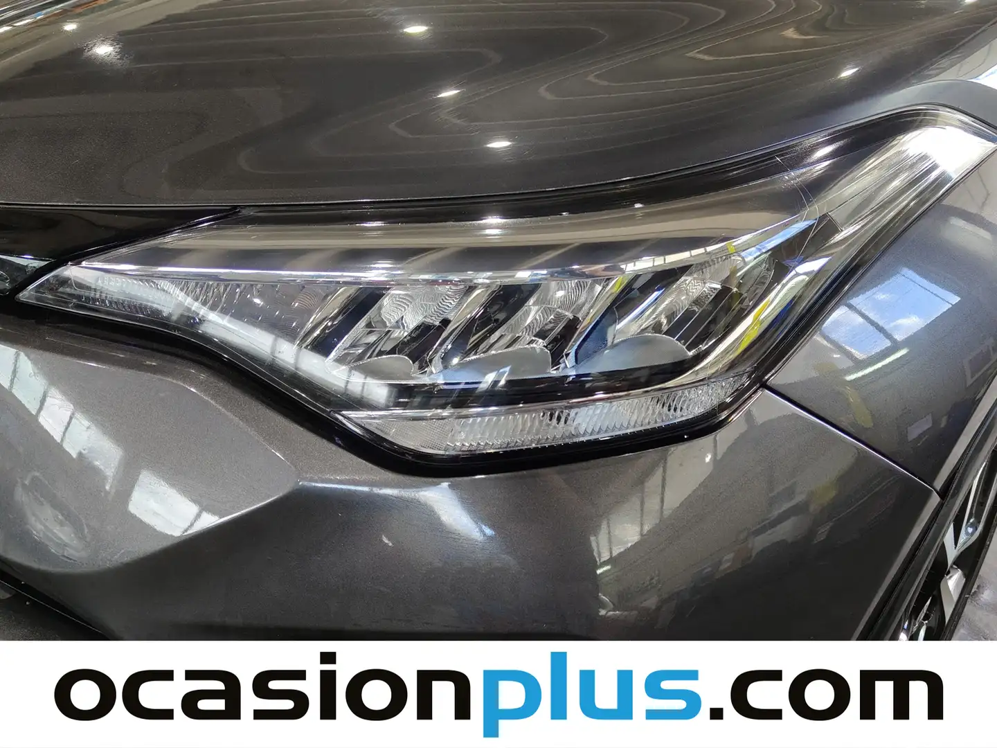 Foto Toyota C-HR Toyota C-HR 1.8 125H Advance (122 CV)