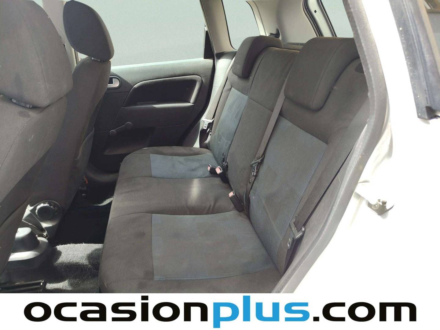 Foto asientos traseros Ford Fiesta Ford Fiesta 1.4 Newport (80 CV)