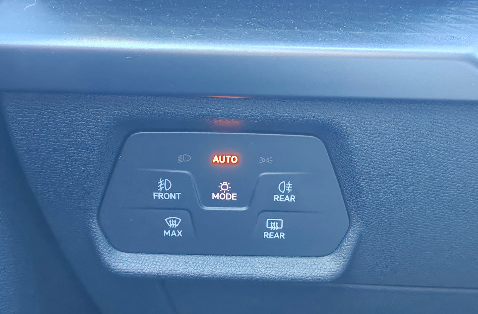 Cupra Formentor 1.5 TSI e-Hybrid DSG - foto 27