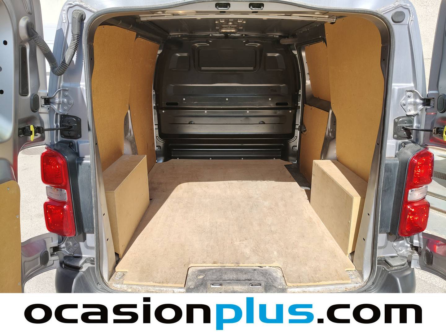 Foto asientos traseros Peugeot Expert Peugeot Expert Furgon BlueHDi 120 S&S Standard (120 CV) 3 Plazas