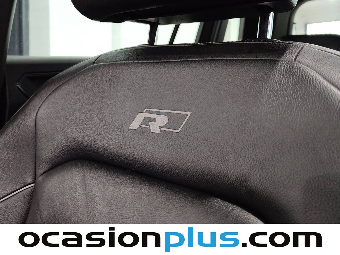 Equipamiento del Volkswagen Tiguan Volkswagen Tiguan Sport 2.0 TDI 4Motion (190 CV) DSG  Pack R-Line