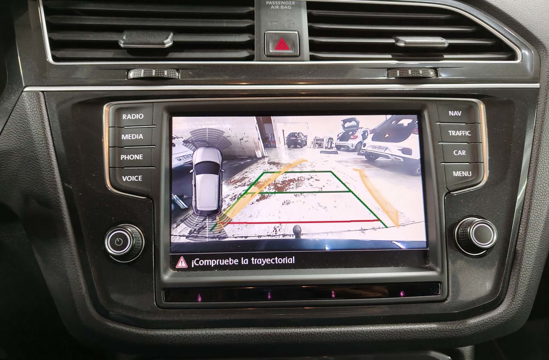 Volkswagen Tiguan Advance 2.0 TDI DSG - foto 9