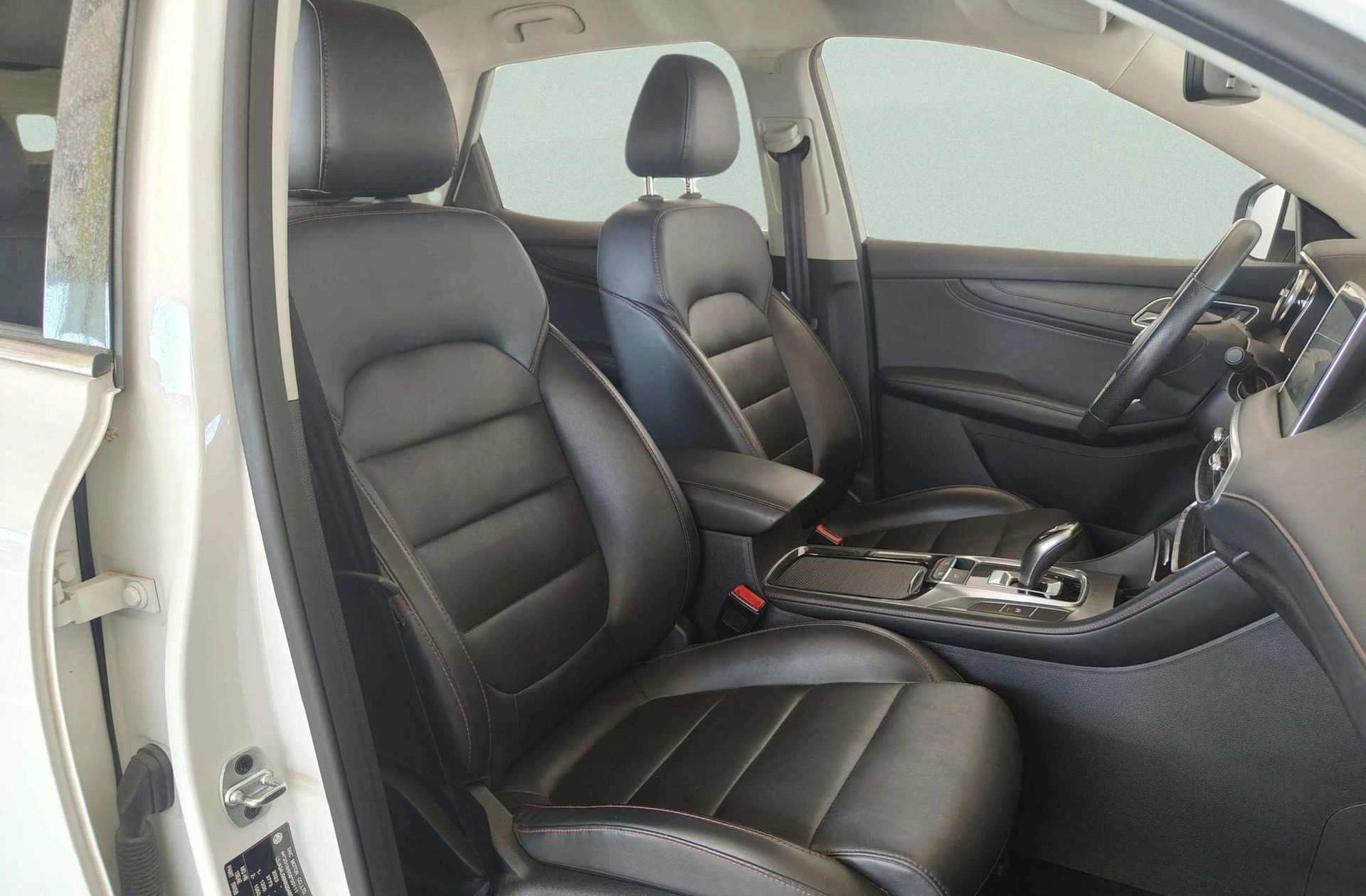 MG HS 1.5 Turbo GDI Comfort DCT - foto 20