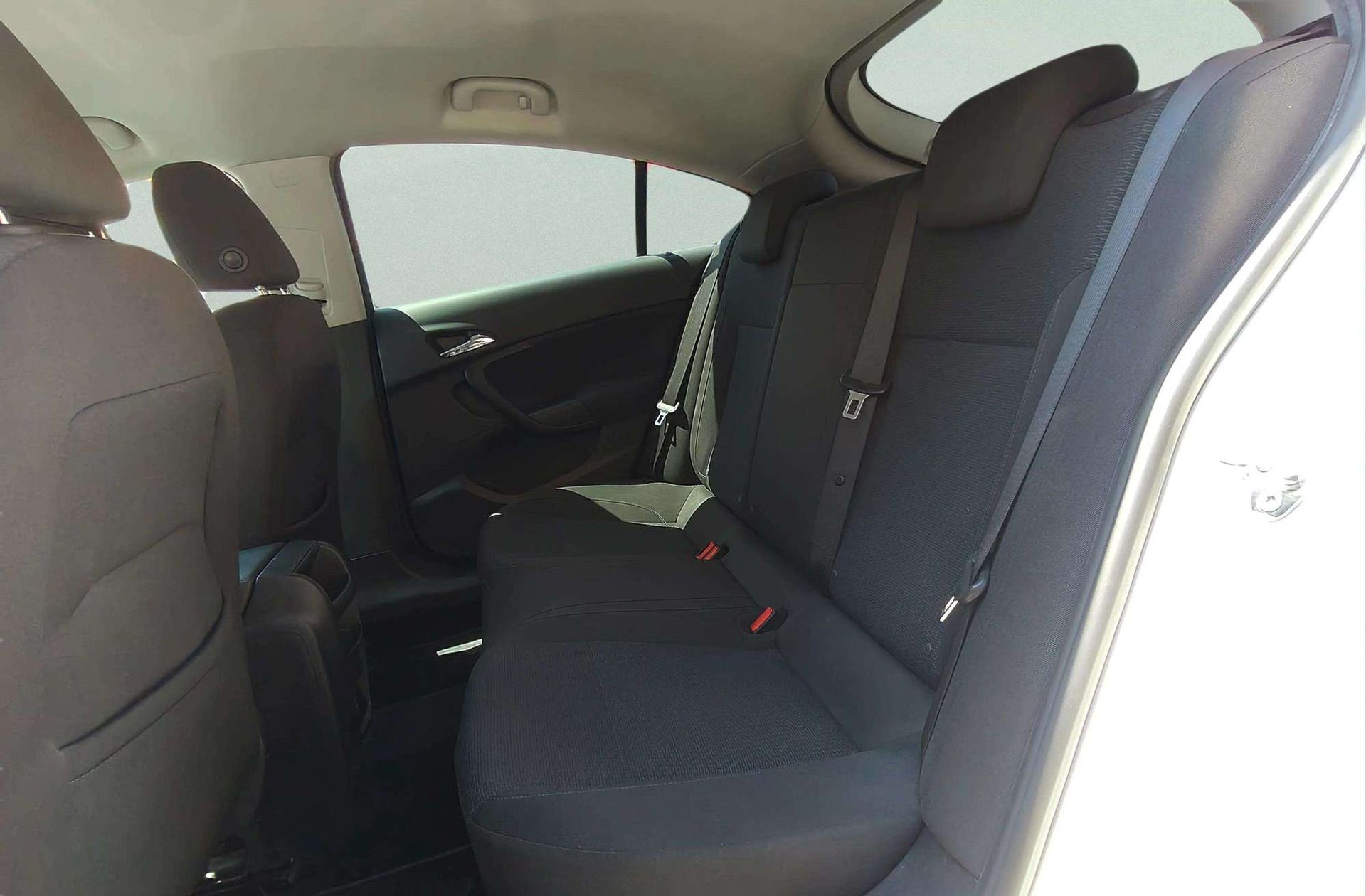Opel Insignia 1.4 Turbo Selective - foto 13