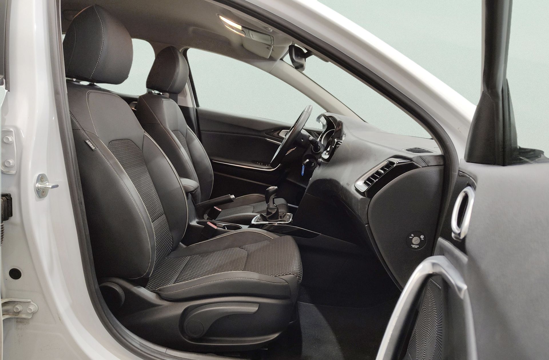Kia Ceed 1.0 T-GDi Tech - foto 17