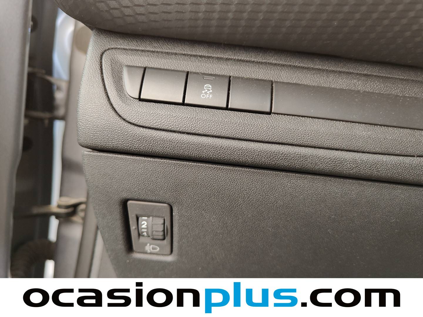 Peugeot 2008 Peugeot 2008 PureTech 82 Active  (82 CV) al mejor precio