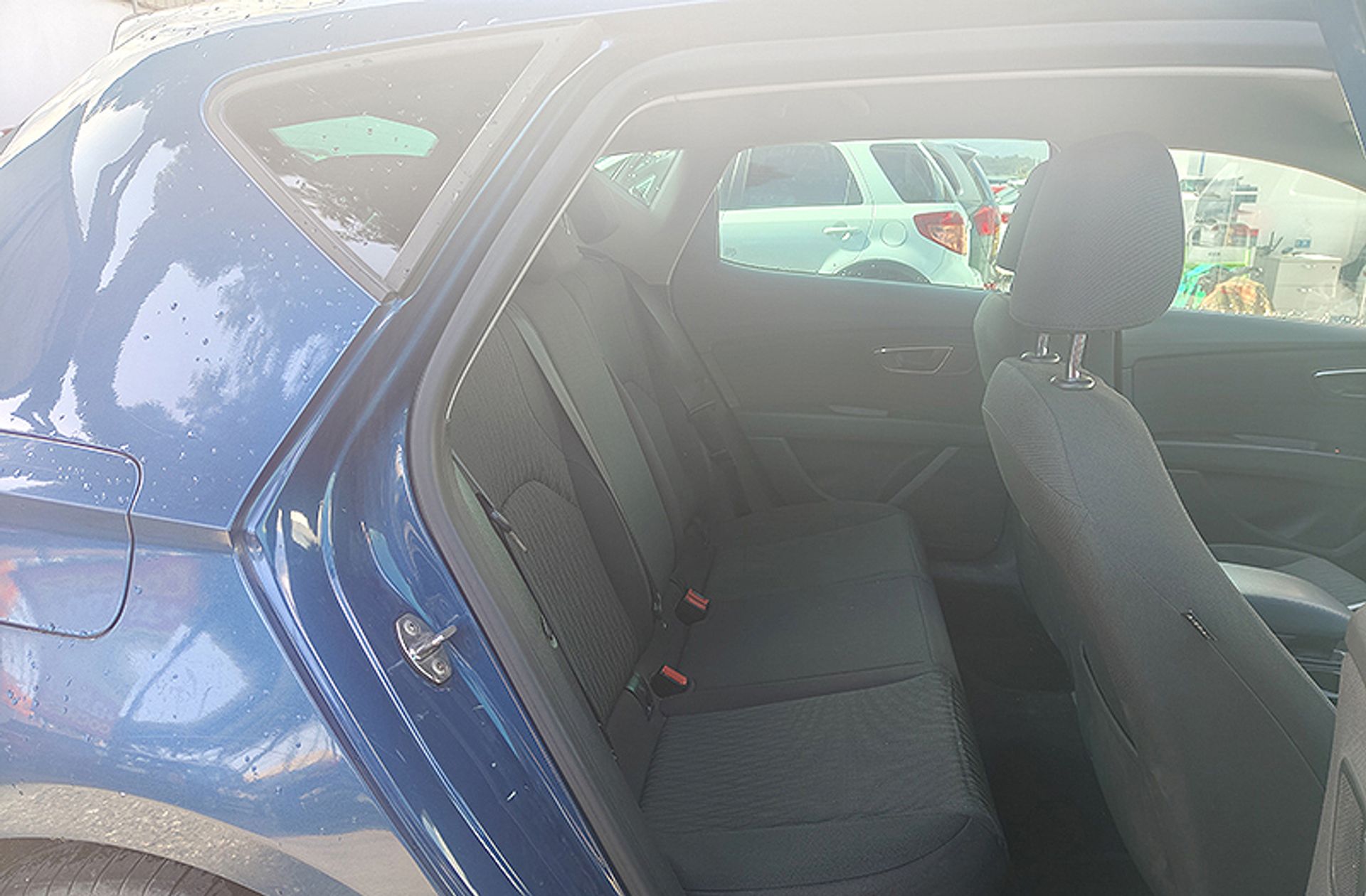 SEAT León 1.6 TDI CR Style DSG - foto 16