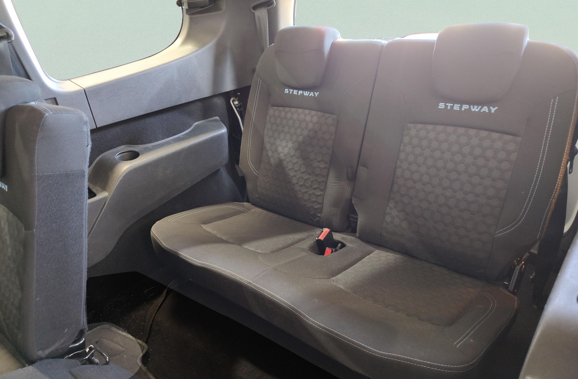 Dacia Lodgy Stepway dCi 7 plazas - foto 5