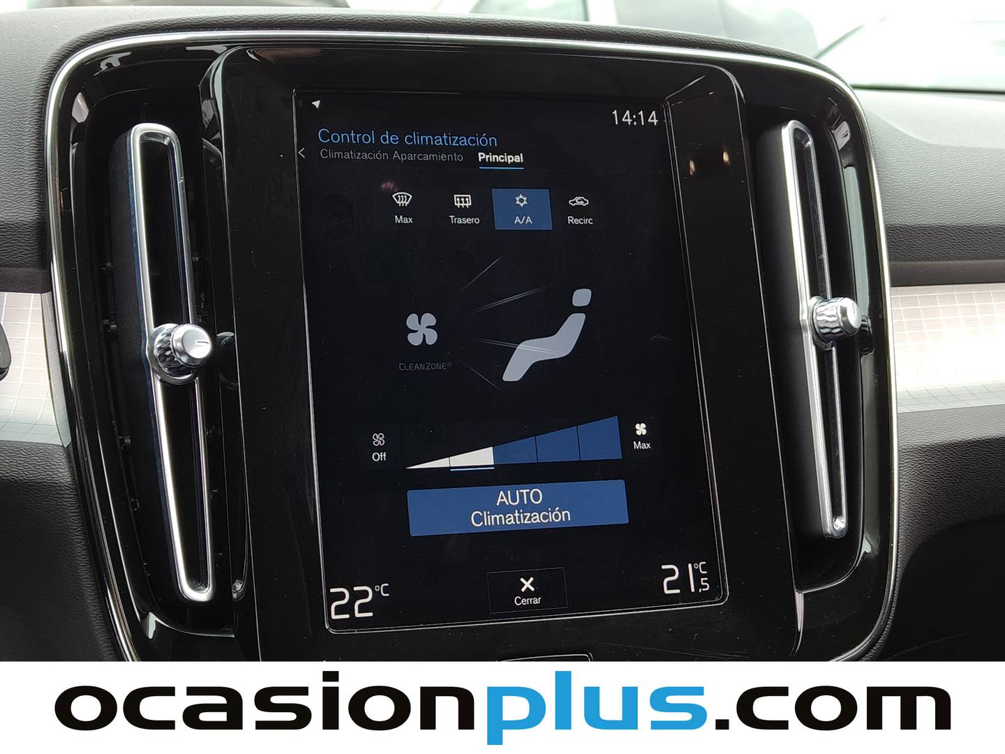 Volvo XC40 Volvo XC40 T3 Momentum Pro Auto (163 CV) km 0