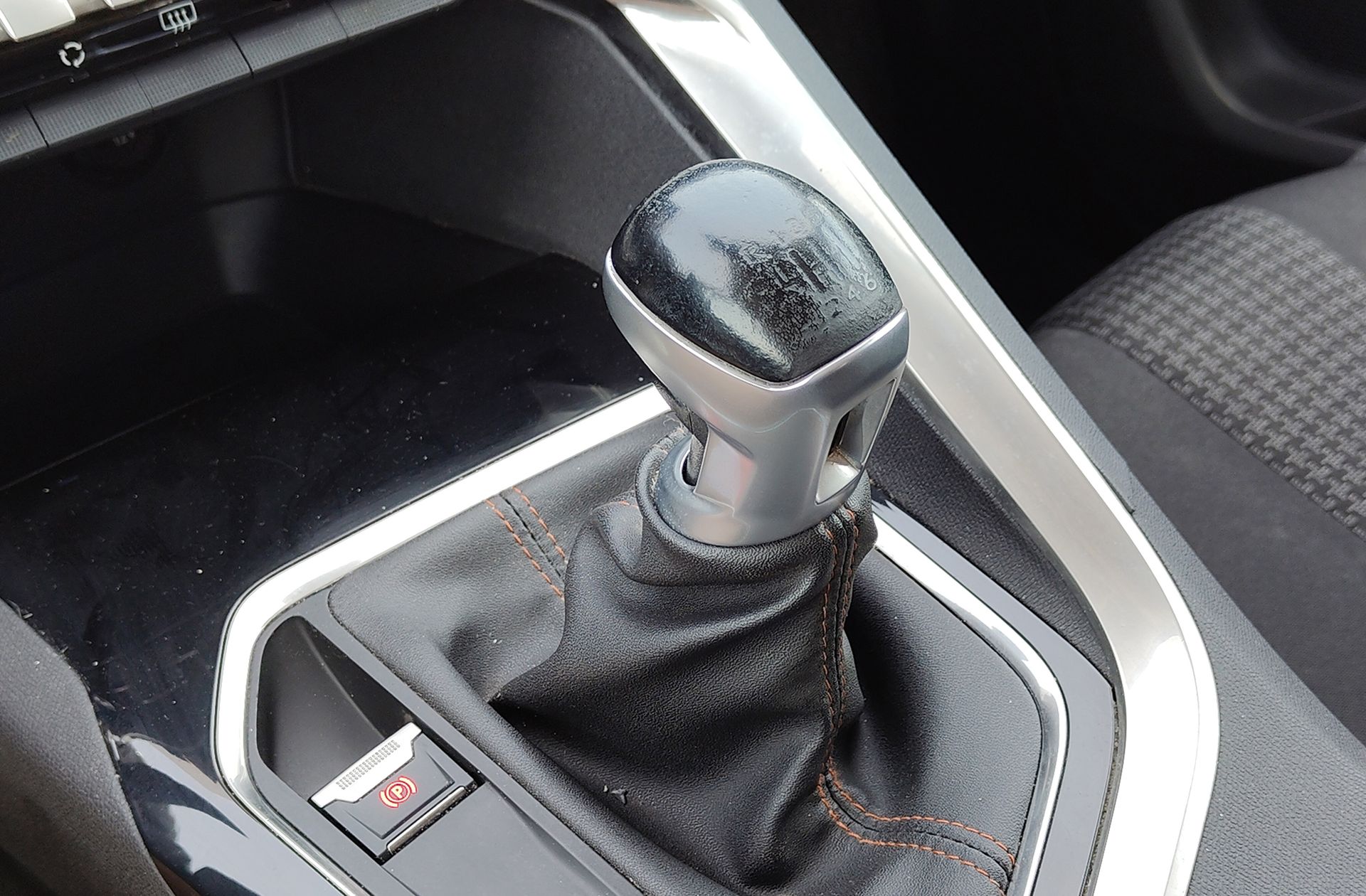 Peugeot 3008 PureTech 130 Active - foto 5