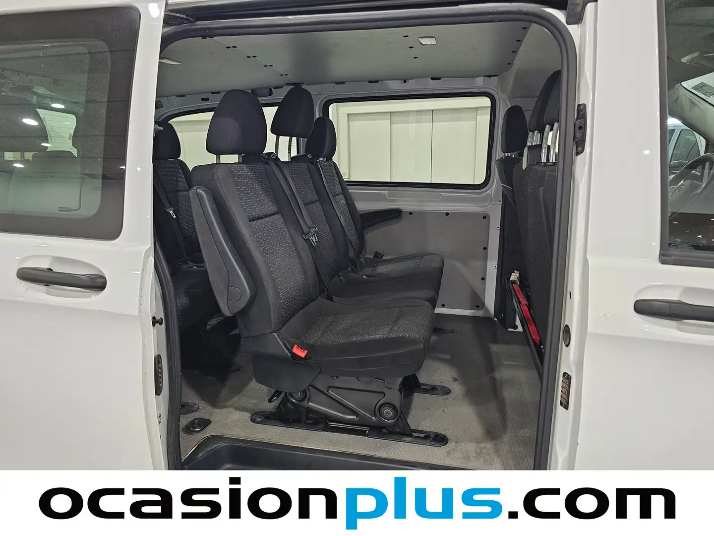 Foto Mercedes Vito Mercedes-Benz Vito Combi 114 CDI Tourer Base Larga (136 CV) 9 PLAZAS