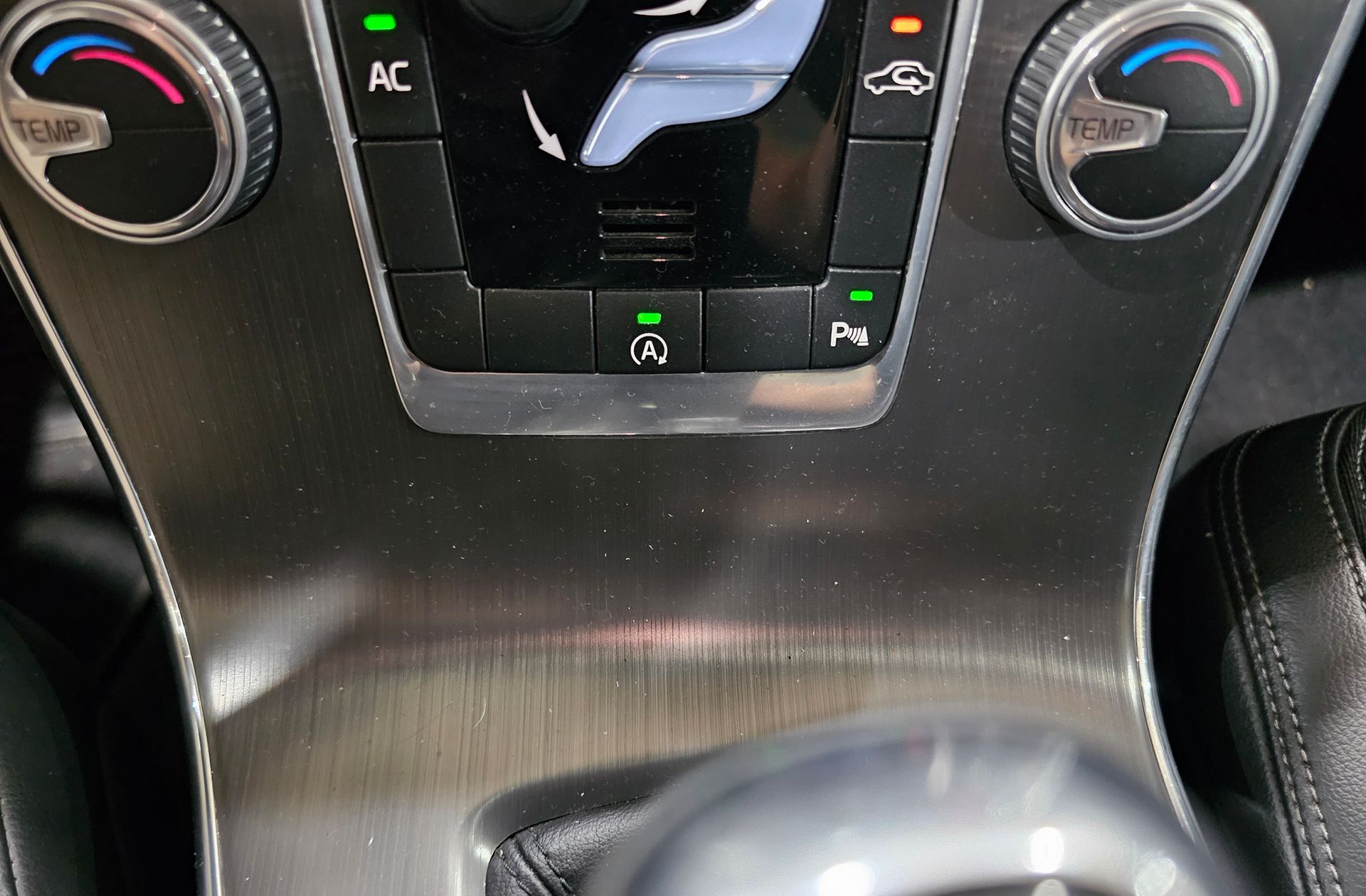 Volvo V60 D2 Momentum - foto 12