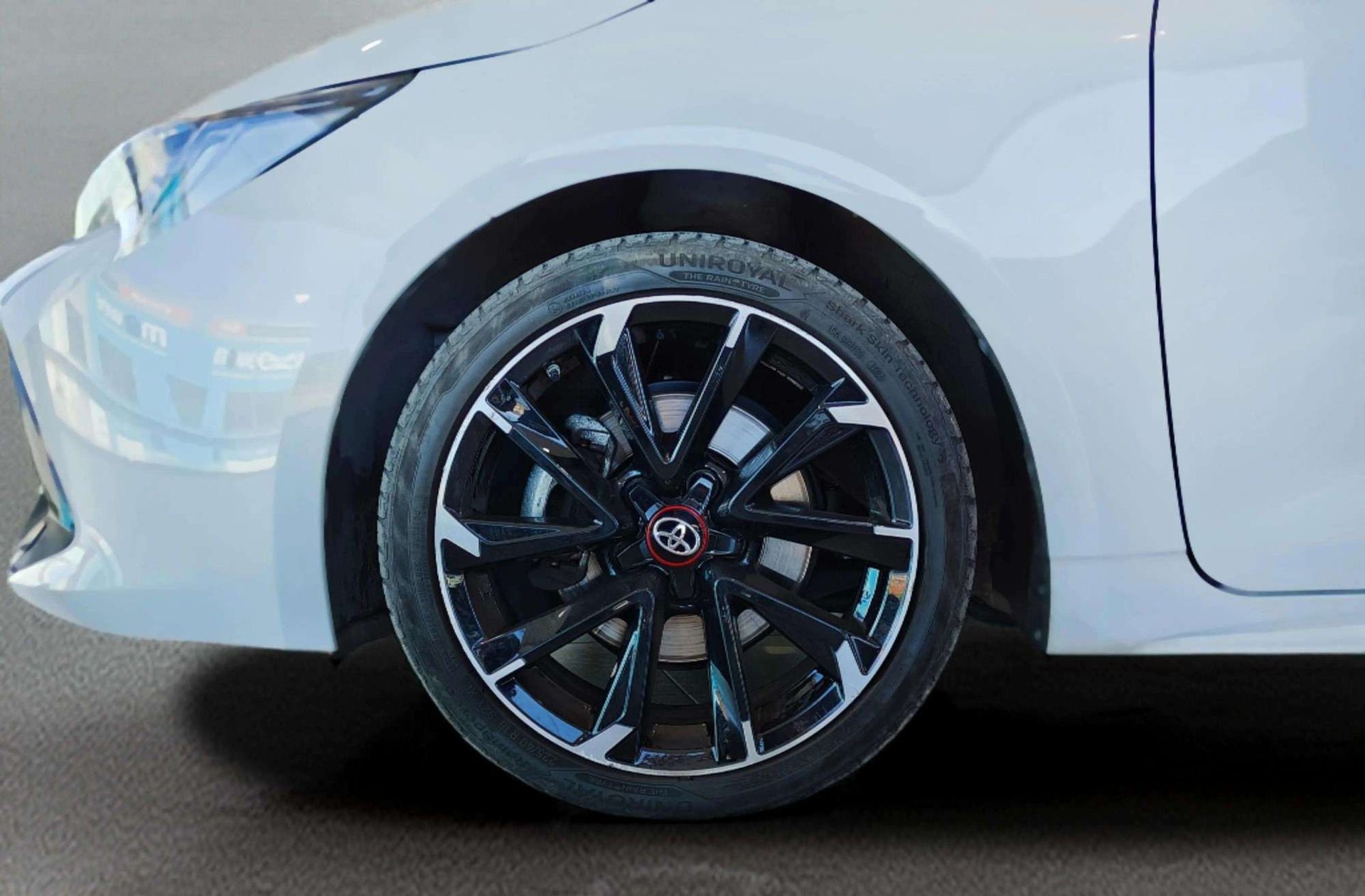 Toyota Corolla 180H Touring Sports GR-Sport E-CVT - foto 44