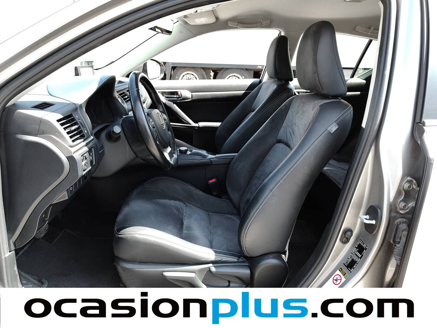 Foto asientos delanteros Lexus CT Lexus CT 200h Executive (136 CV)