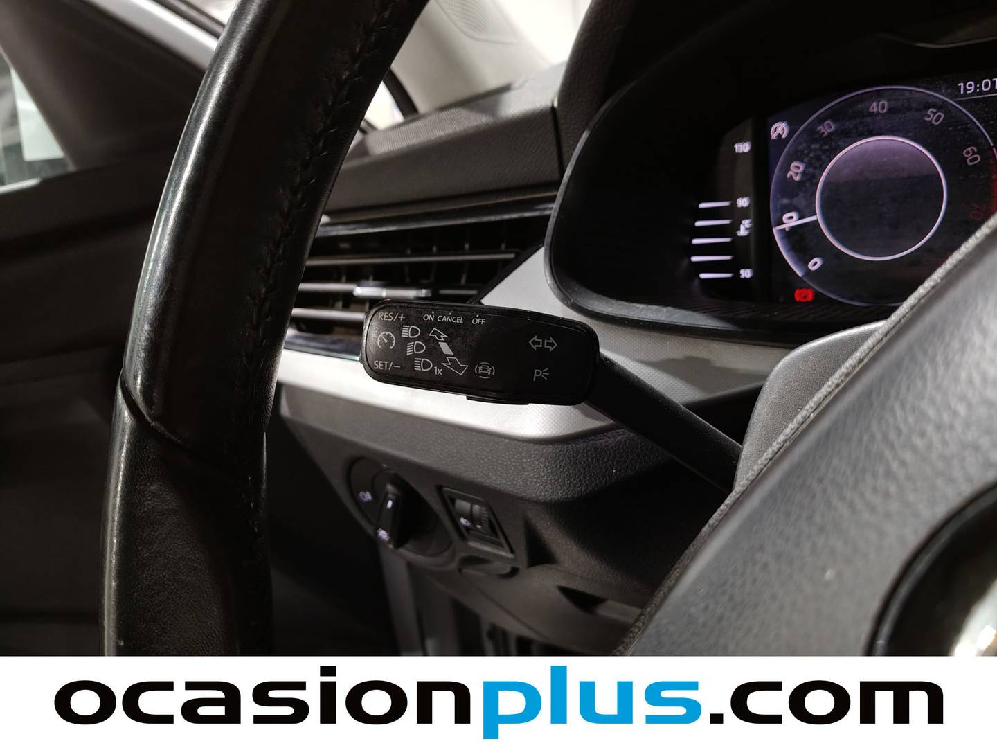 Skoda Kamiq Skoda Kamiq 1.0 TSI Ambition (95 CV) de segunda mano