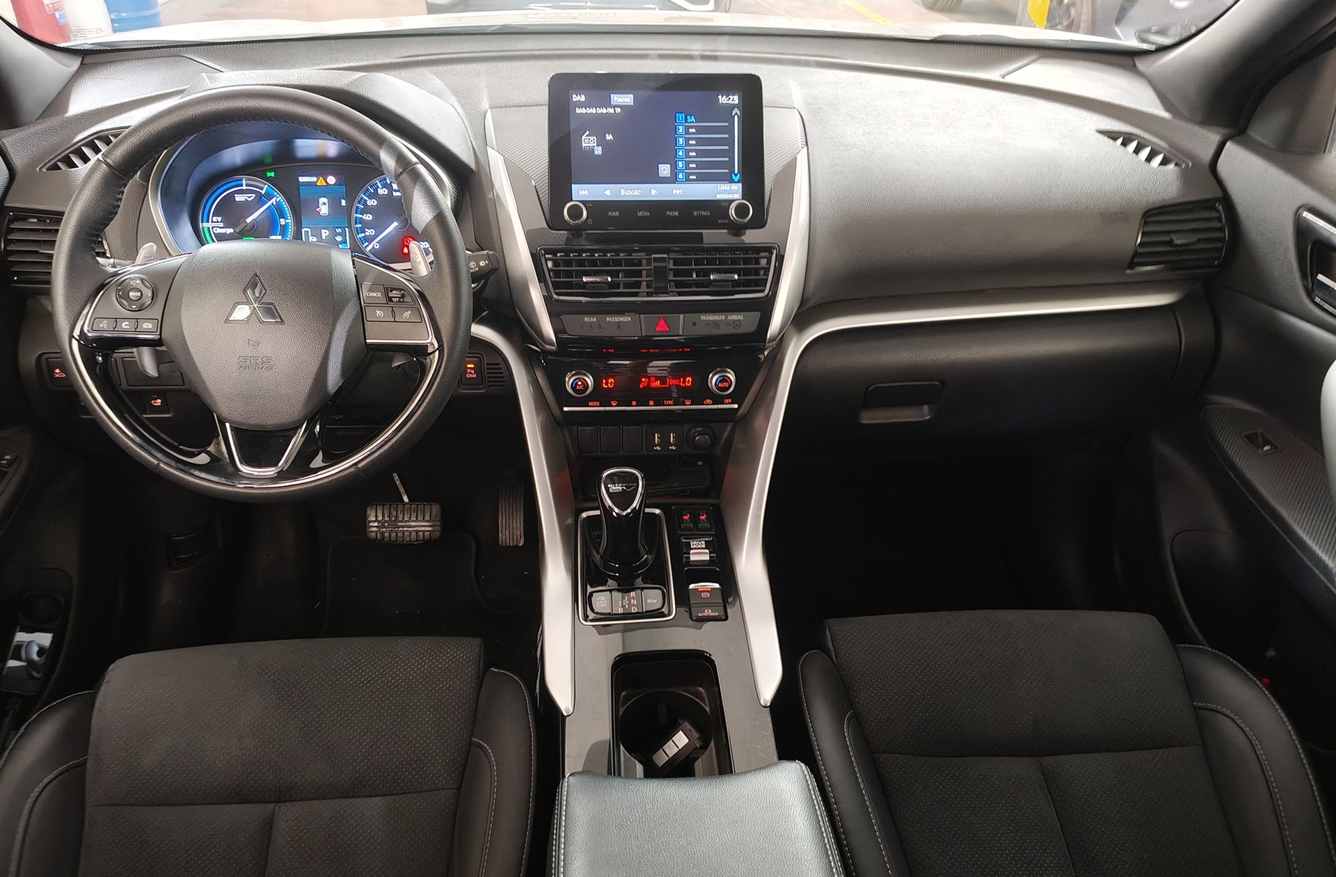 Mitsubishi Eclipse Cross 2.4 PHEV Kaiteki 4WD - foto 7